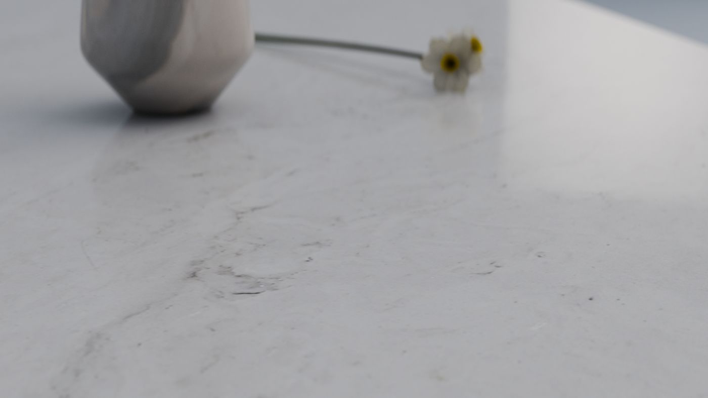 Warm white with faint grey wisps, In situ view 2, ZQ11116